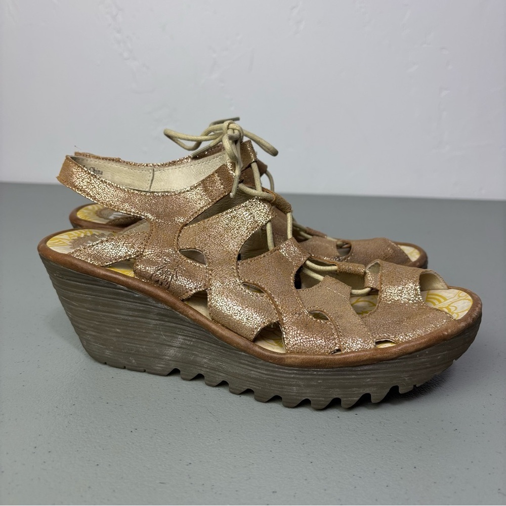 Fly London Women's Metallic Wedge Sandals Size 39/ 8-8.5 US